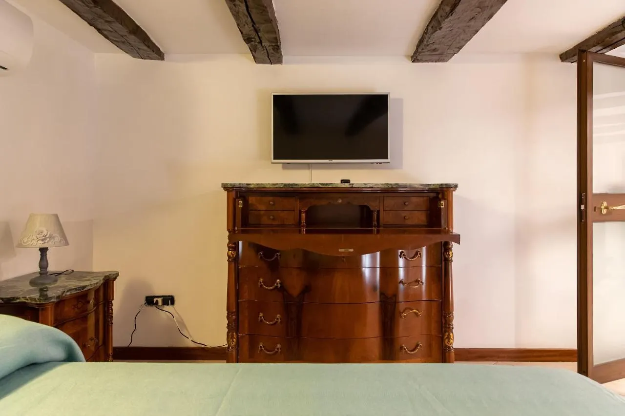 Apartamento Domus Annabella Nápoles Italia